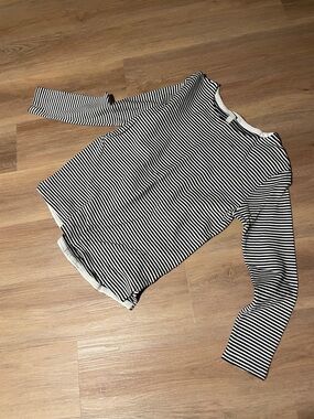 A New Day Black & White Striped Long-Sleeve Crewneck Top